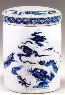 幽蓝神采 上海博物馆元代青花瓷大展的陶瓷艺术